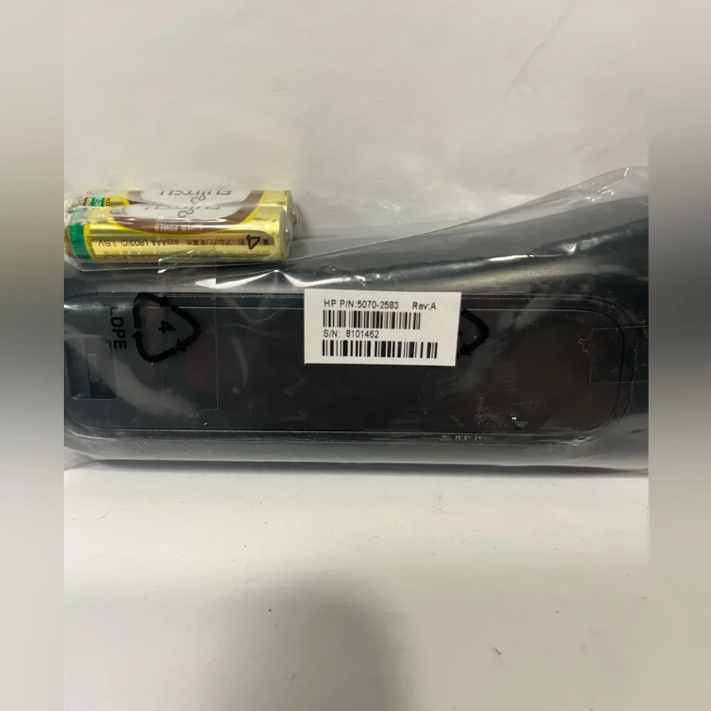 HP Media Center Remote Control Black Factory Sealed S/N 8101462 w/batteries NEW